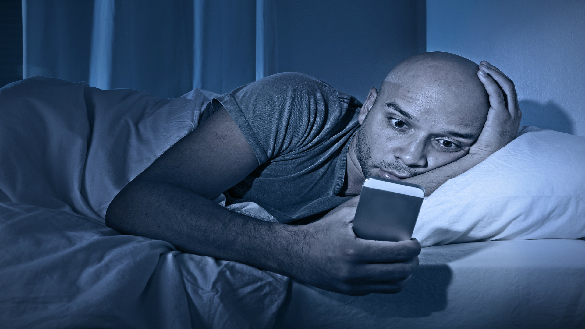 10-things-to-never-do-when-you-can-t-sleep-at-night